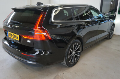 Volvo-V60-1